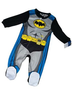 Batman Infant Sleeper 18M NWT DC Comics Zip Up Footed Pajamas One Piece